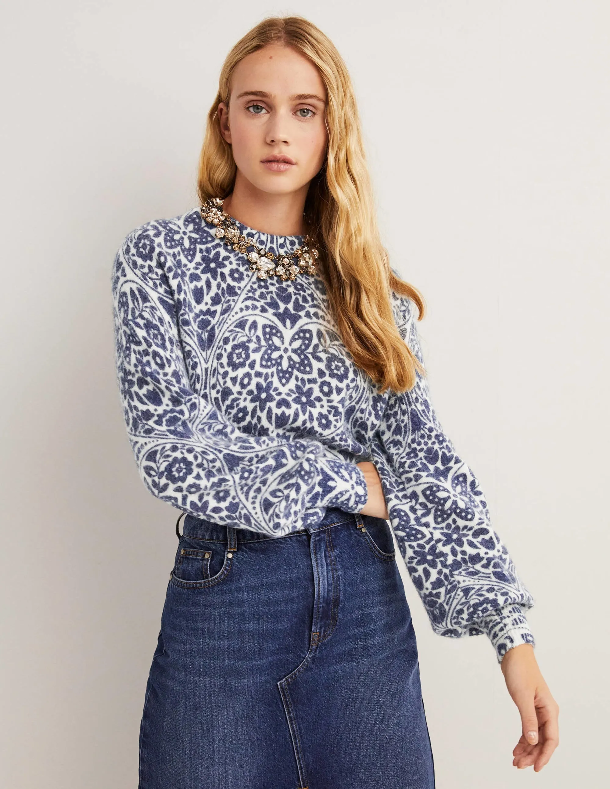 Blouson Sleeve Fluffy Jumper-Ivory, Navy Heart Bloom