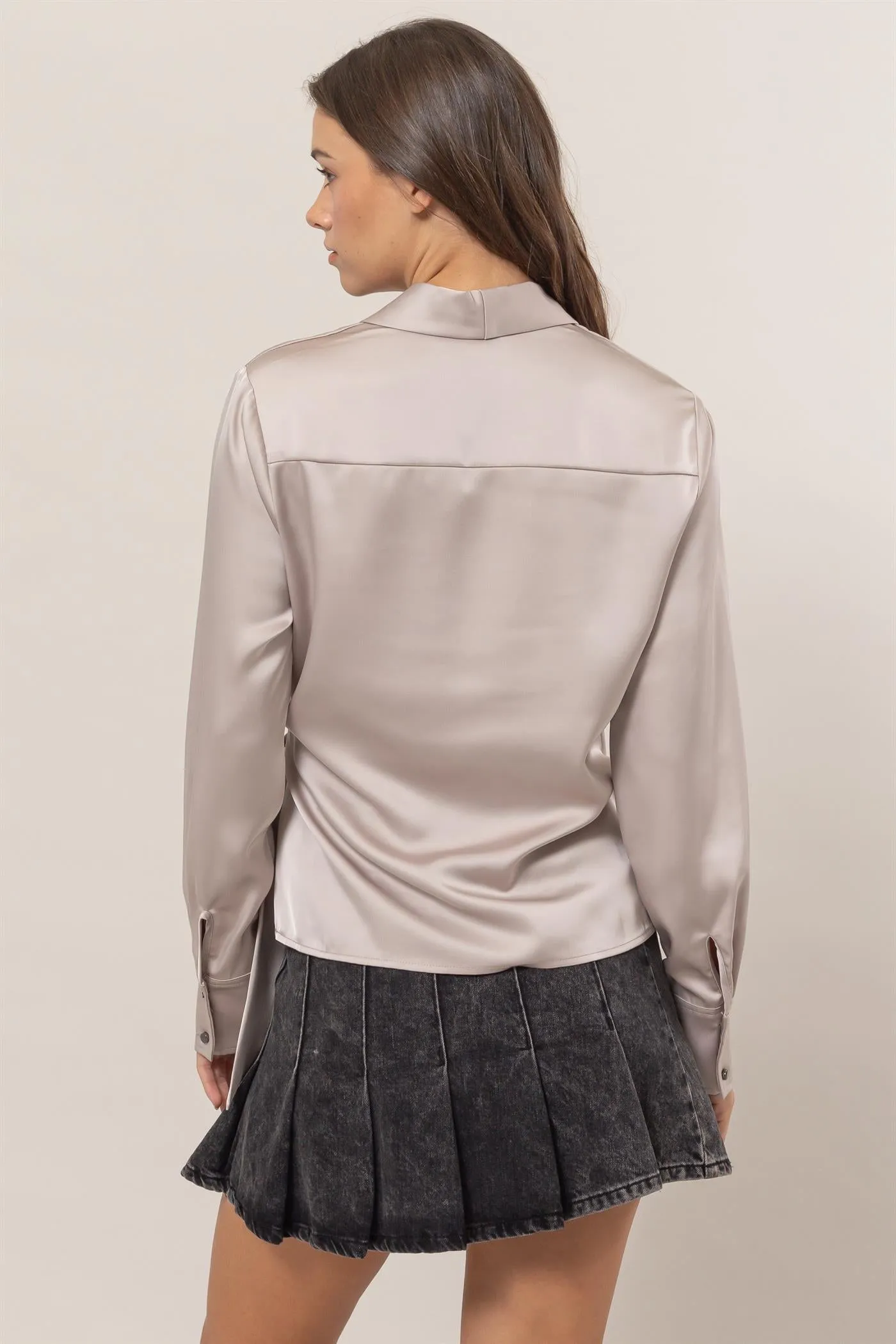 HF25C137-Long Sleeves Satin Blouse With Tie Detail