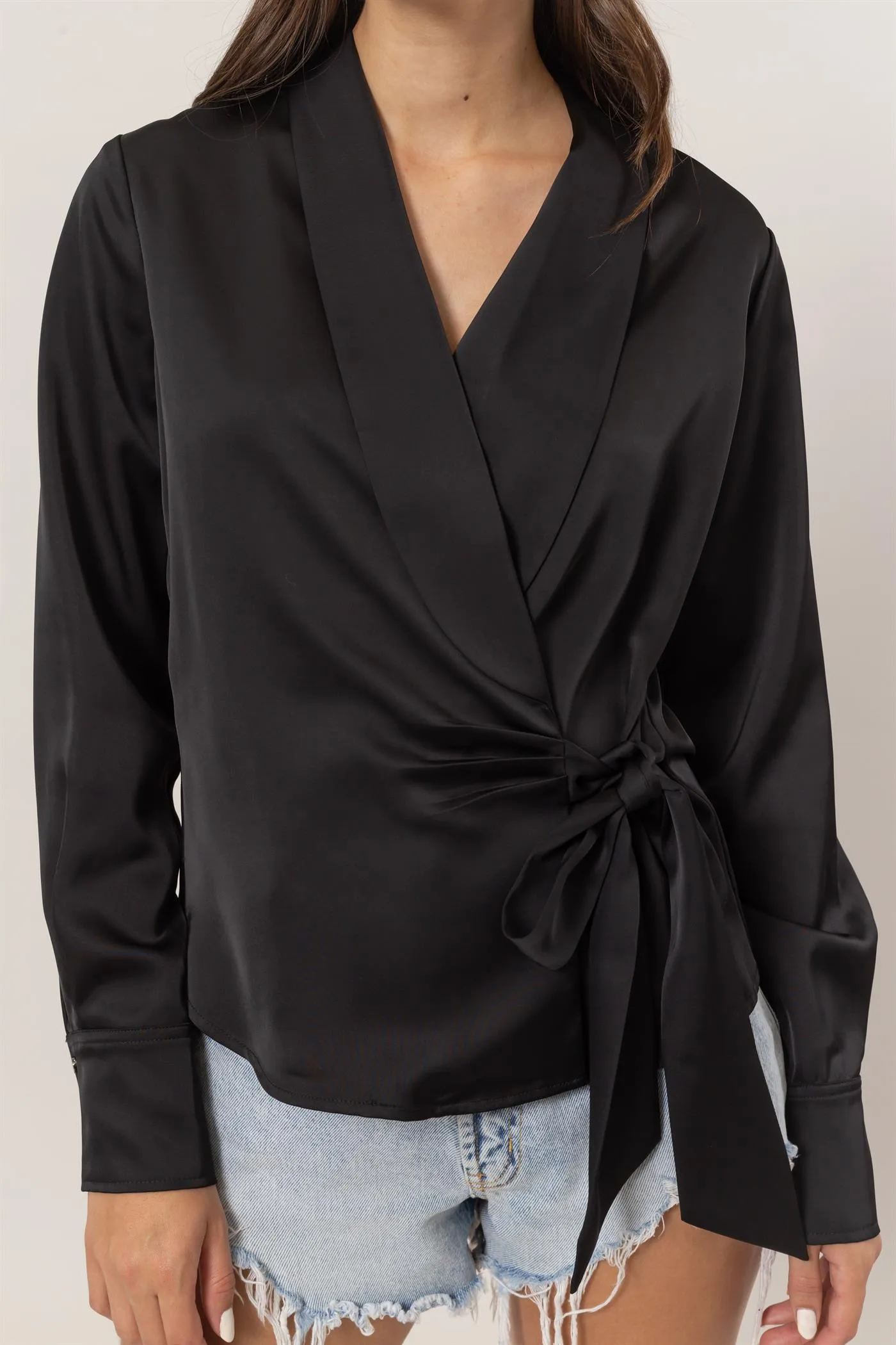 HF25C137-Long Sleeves Satin Blouse With Tie Detail