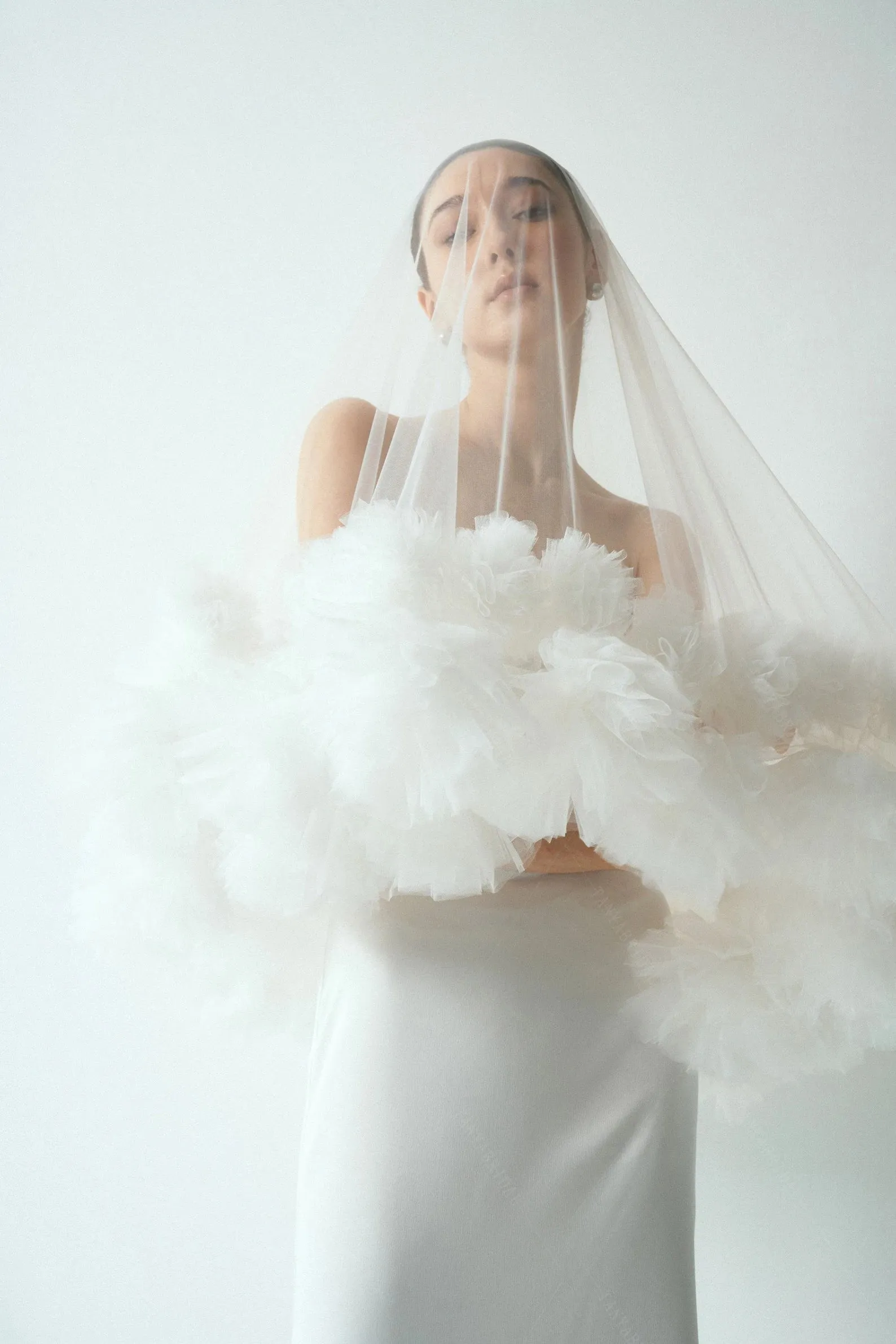 Puffy Tulle Wedding Veil With Comb Short Bridal Headpiece